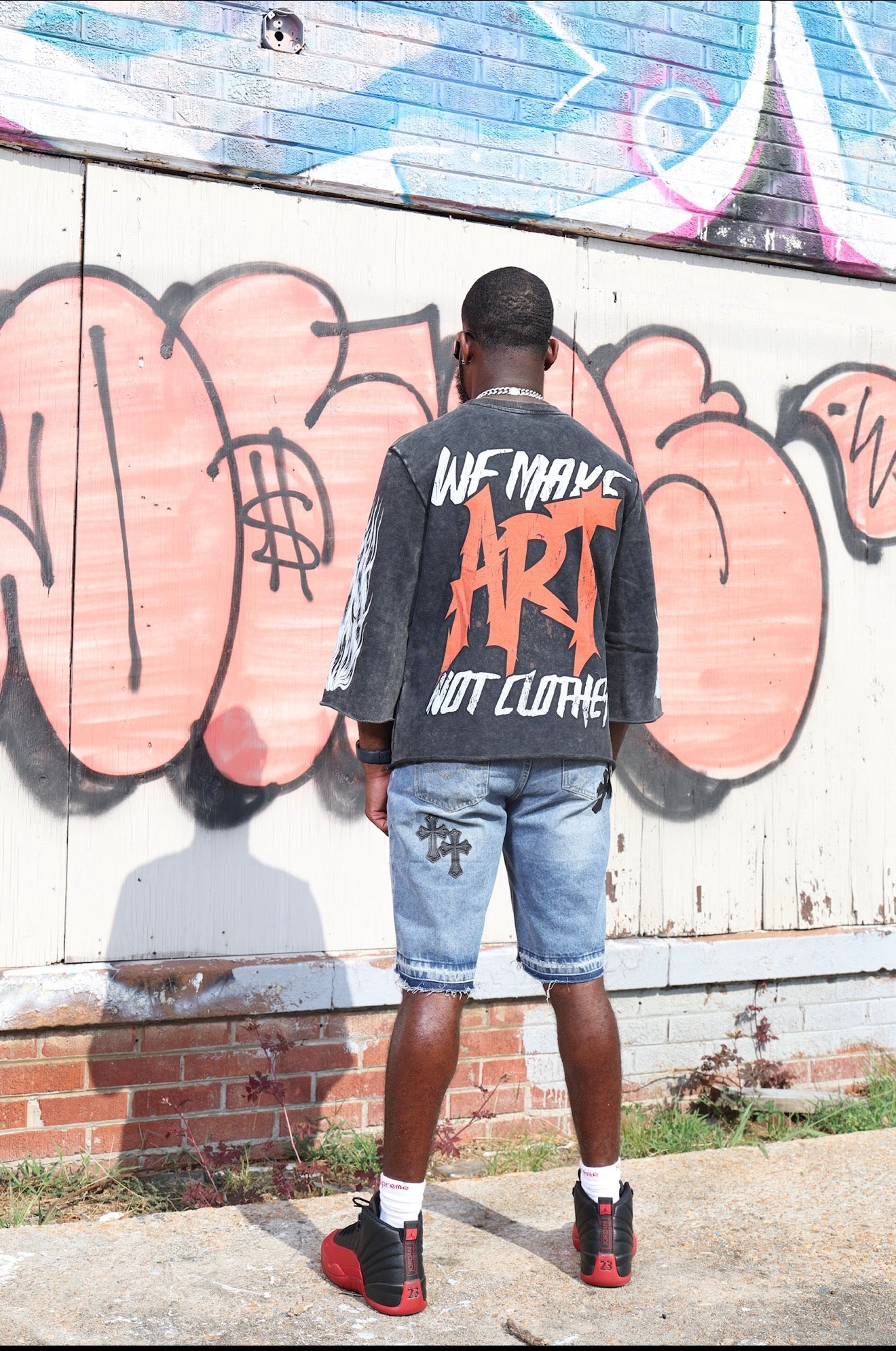 GRAPHIC TEE STRANGERS ARTXX